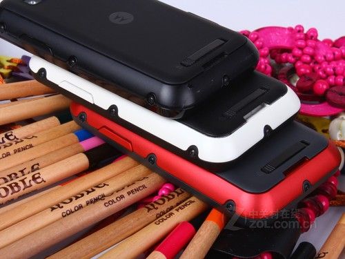 产品参数 实图拍摄 产品点评 产品论坛 软件 北京经销商 工厂爆炸ipad